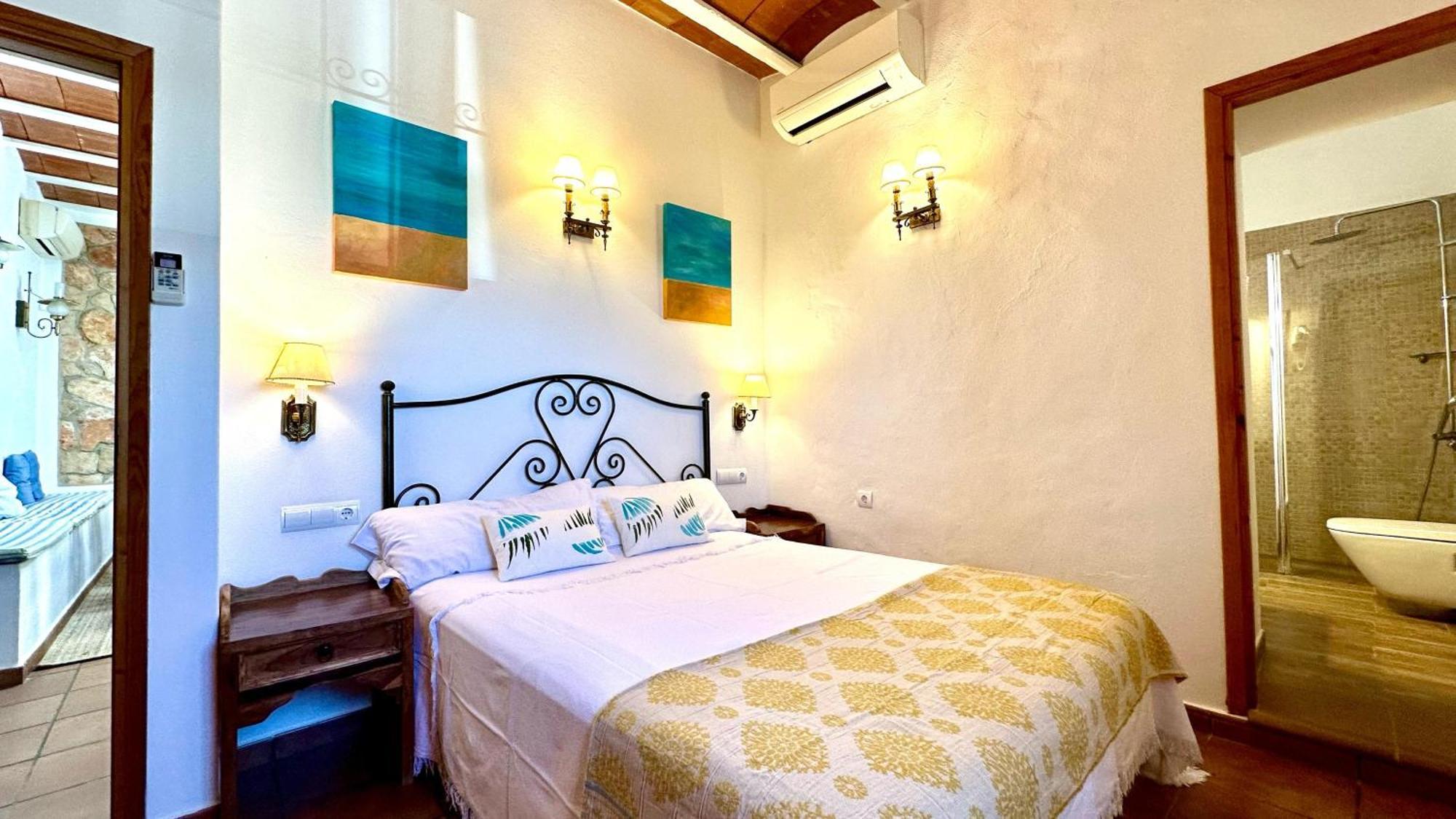 Casa Can Lluc Con Piscina, Jardin Y Vista Al Campo Sant Miquel de Balansat Esterno foto